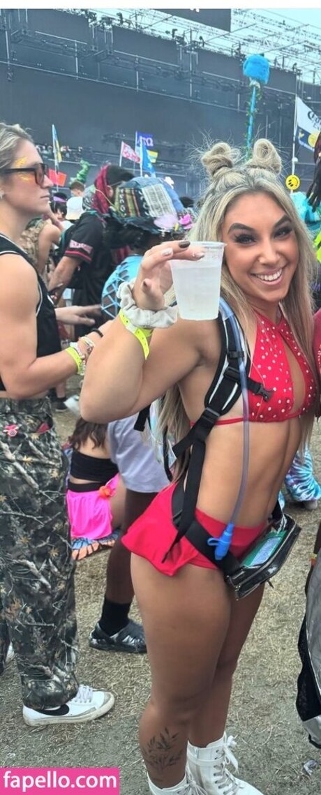 Thea Hail exclusive star pics