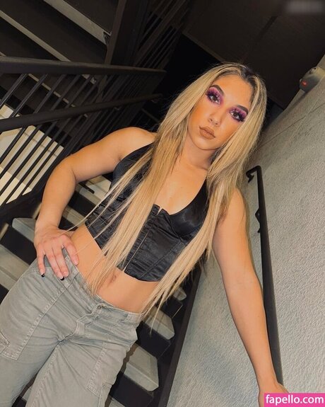 Thea Hail pornstar art archive