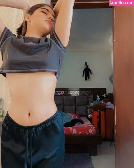 Jasneet Kaur beautiful pornstar photo