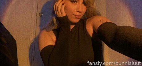 blonde cougar onlyfans best pictures