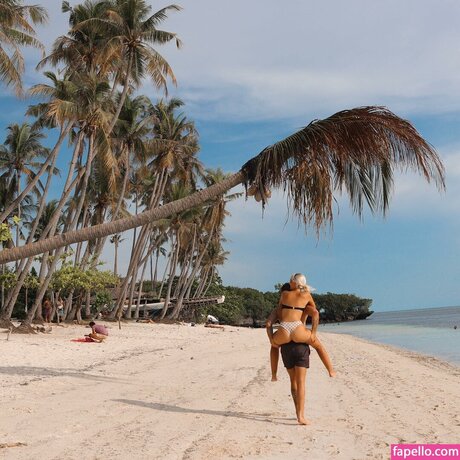 dabbleandtravel star nudes picture