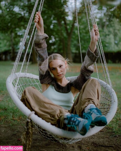 Esther Graf art star pictures