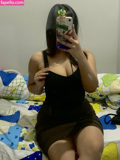 Zaza 0nlyyza high quality star pictures