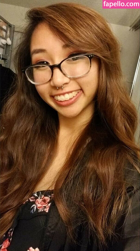 Sophia Phan model high quality galleries