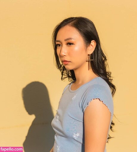 Sophia Phan hot star pictures