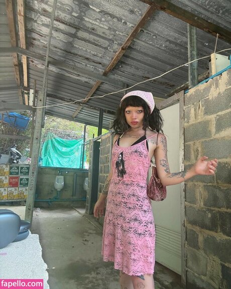 Jazmin Bean naked model pics