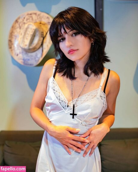 Violent Vira profile image