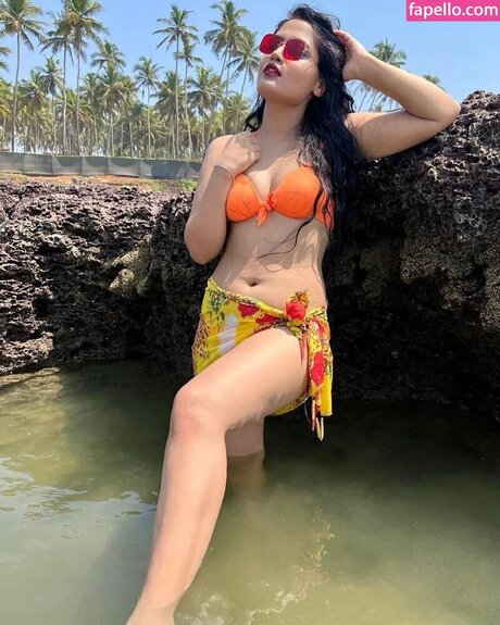 Manvi Chugh model free archive