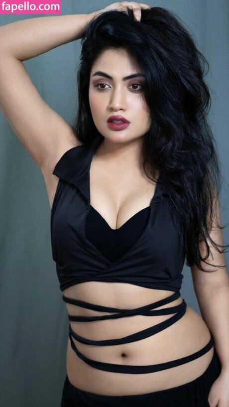 Manvi Chugh top profile image