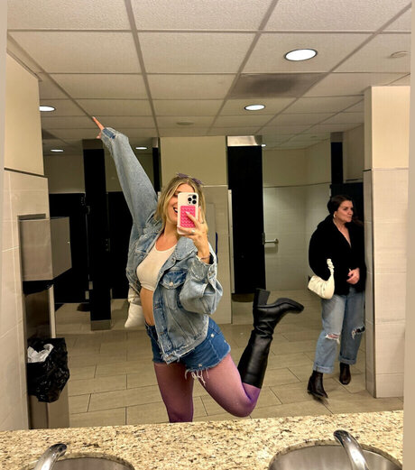 Sabrina Brier top profile image