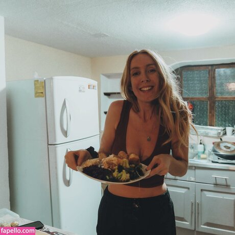 hottest midget onlyfans erotic images