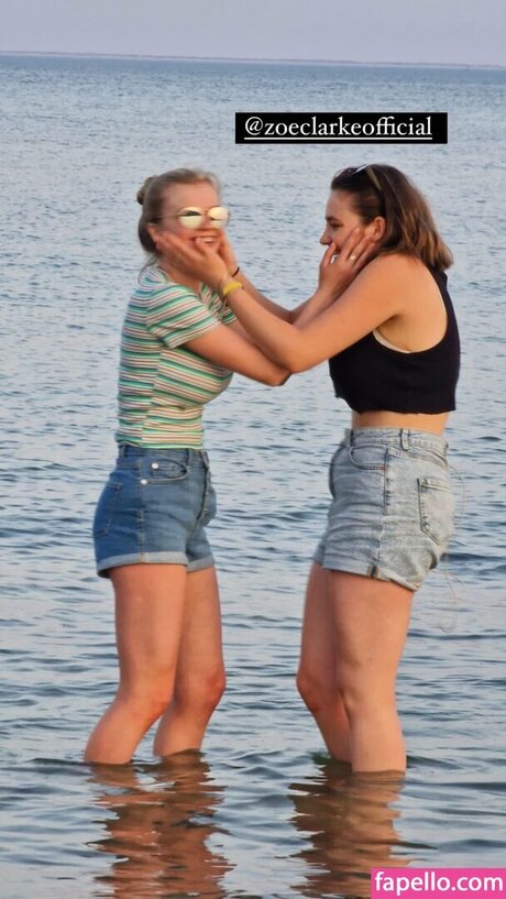 Zoe Clarke pretty model img