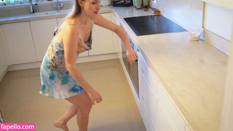 blonde cougar onlyfans pornographic pics