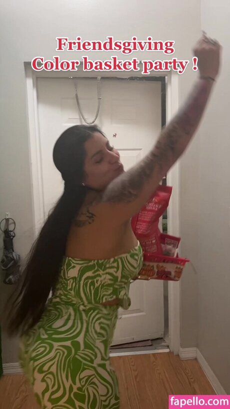 Queenmelmel_ pornstar beautiful img