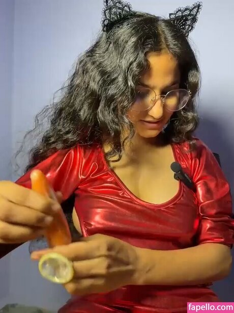 Khadija Fathima model porn picture