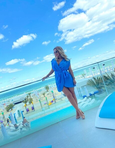 Thesassyone top pornstar pic