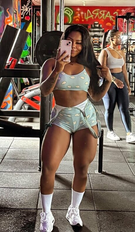 Gabibombom_ star perfect pic