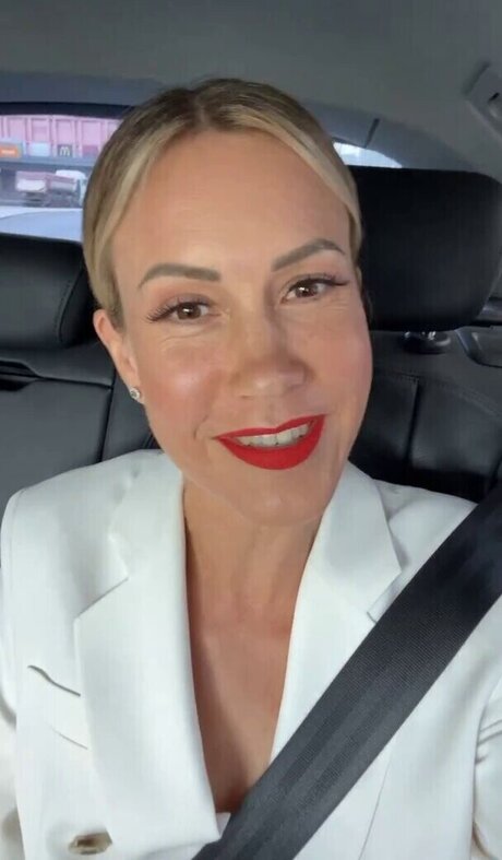 Wolke Hegenbarth model perfect images