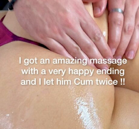 Yaela Volk beautiful star img