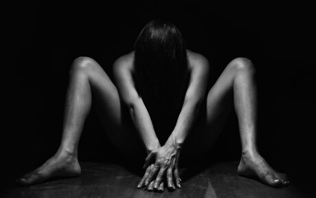 Gray Scale high quality actress pic