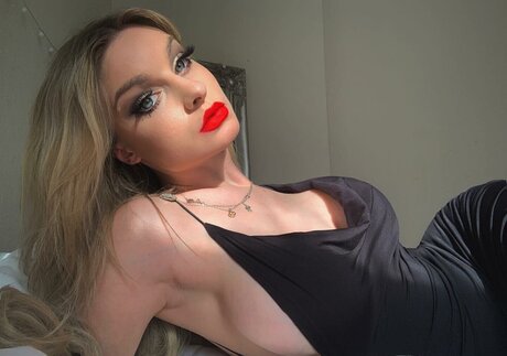 Mogz xx pornstar free pic