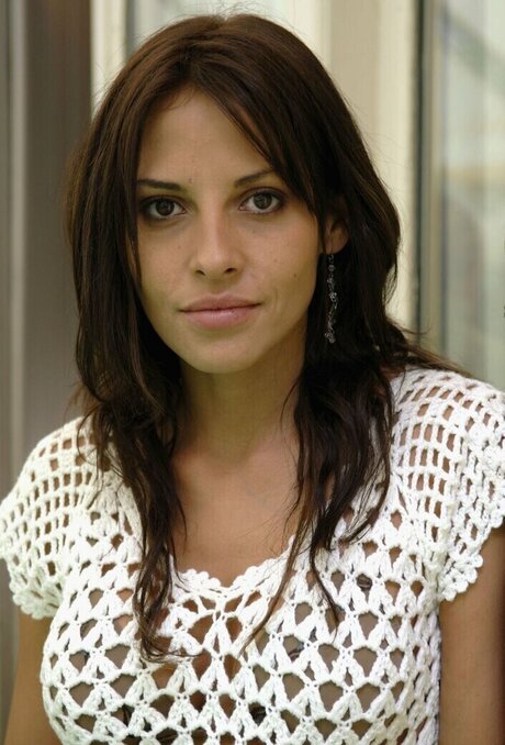 Elizabeth Cervantes top profile image