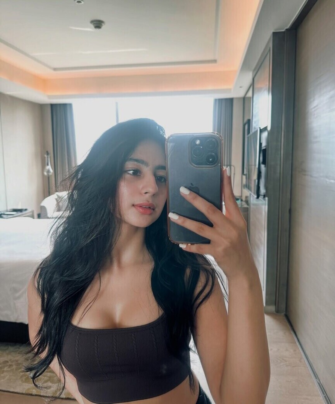 Exclusives Suhani Kapoor beautiful model images