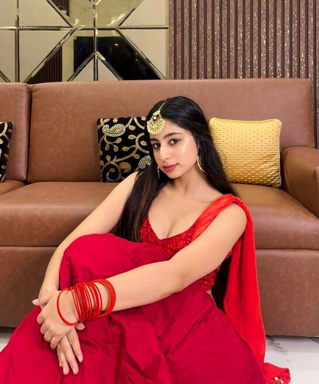 Exclusives Suhani Kapoor model nice pictures