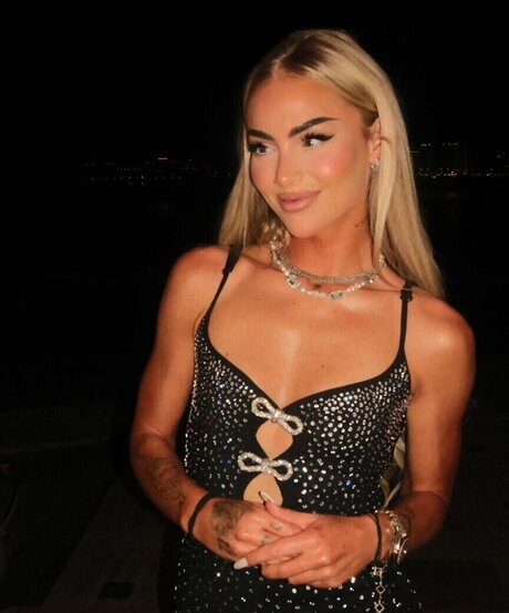 milf asshole onlyfans adult photos