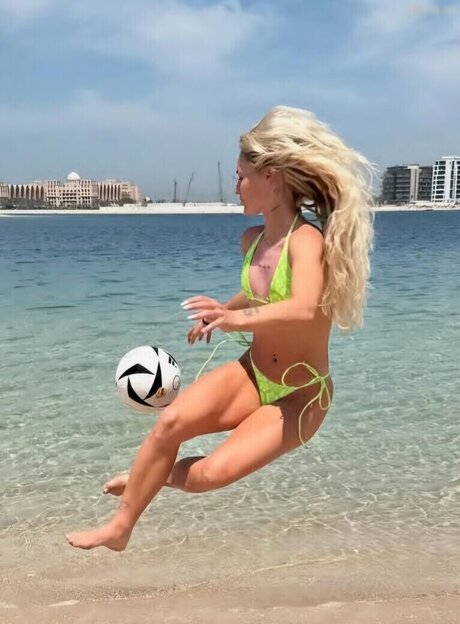 Alisha Lehmann adult star pics