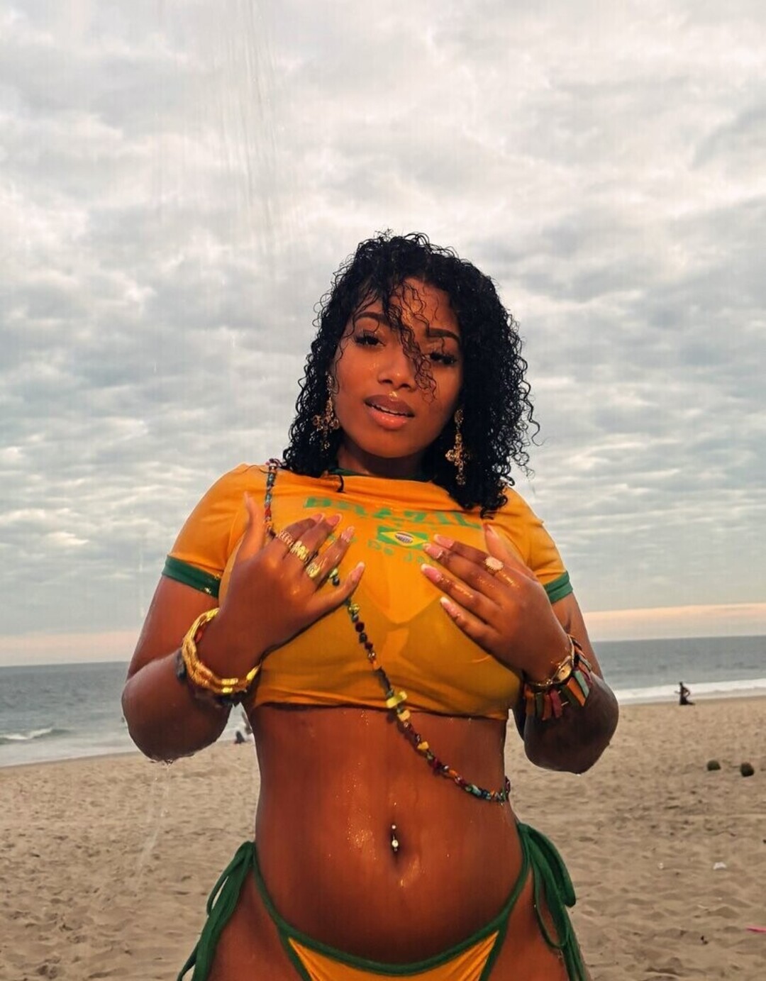 kortynie nudes star pictures