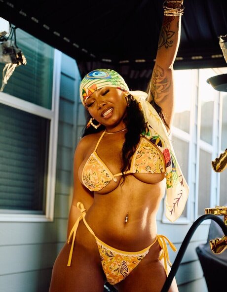 kortynie hot pornstar pics