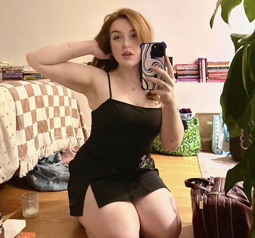 Eleanor Neale star pretty photo