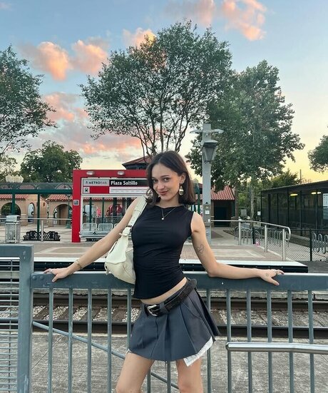 sex girls onlyfans xxx image