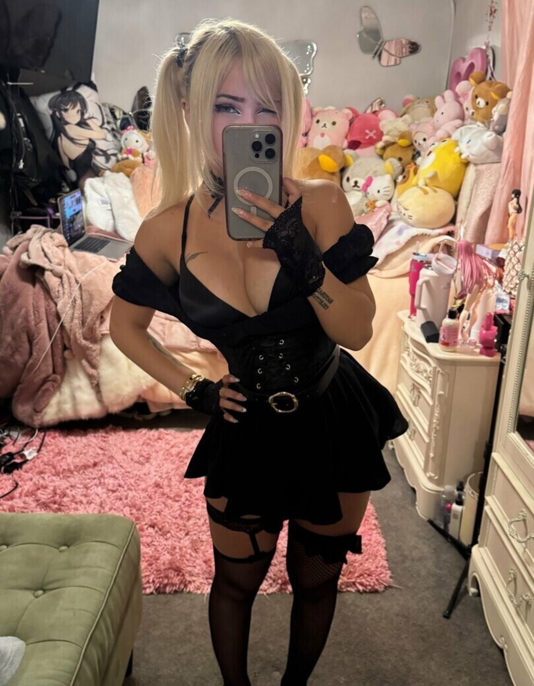 Ravegirlrori sexy model archive