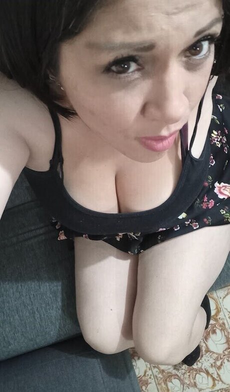 Valeria Estefania Montoya pretty model pictures