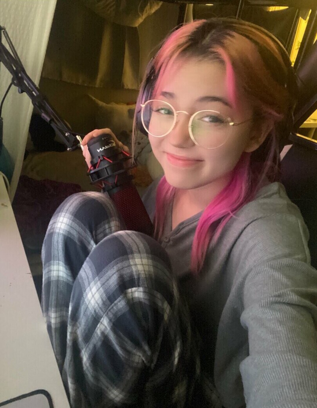 Sidsityttv model erotic pics