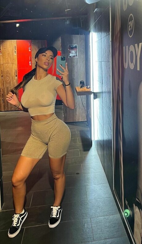 Ziyartist nudes model galleries