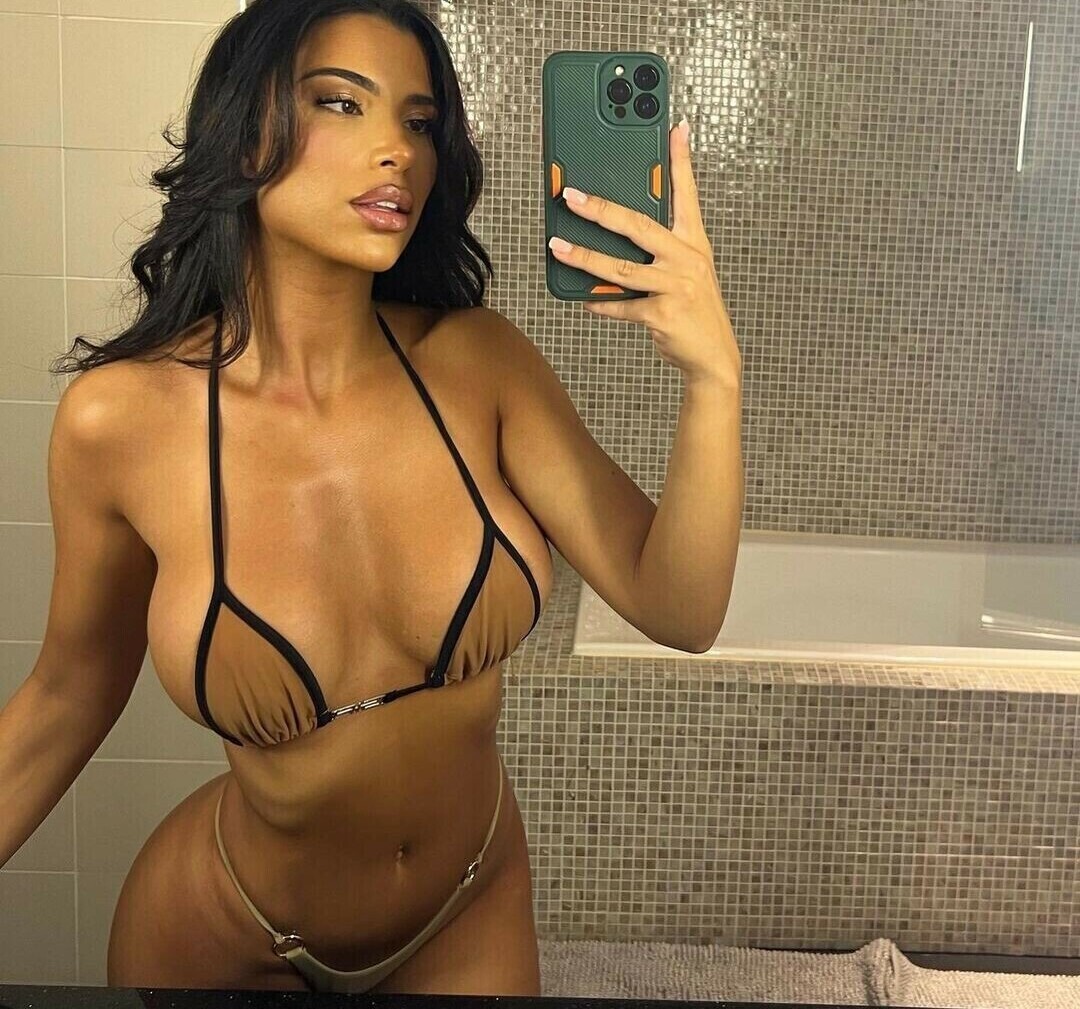 Ziyartist model adult pics
