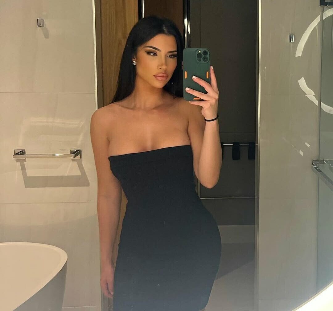 Ziyartist star adult pic