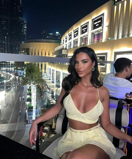 Ziyartist top star image