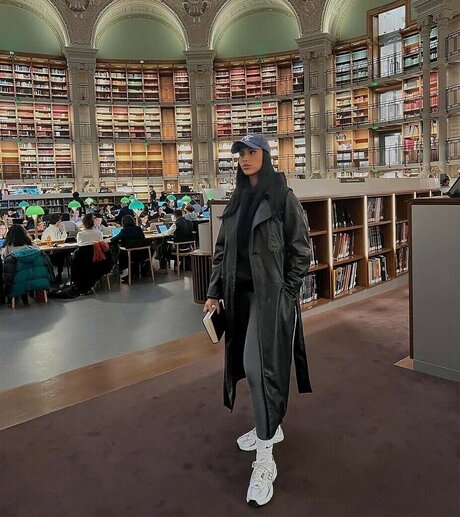 Ziyartist free model photo