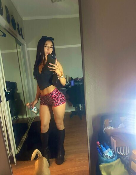 Cierra Revilla sexy actress image