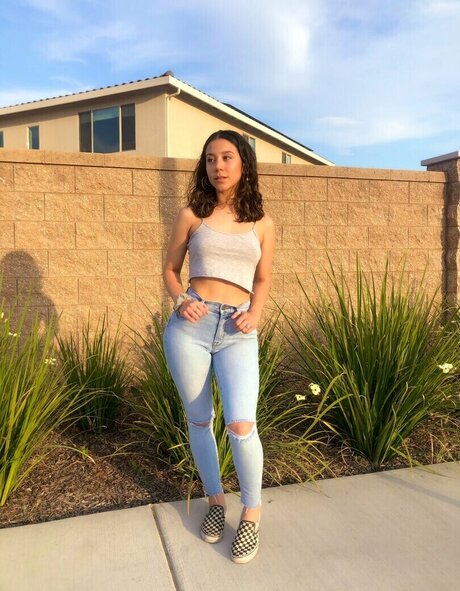 Cierra Revilla hd star archive