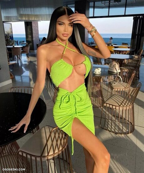 Adina Tatiana model top pictures