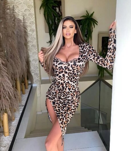 Adina Tatiana pornographic model photos