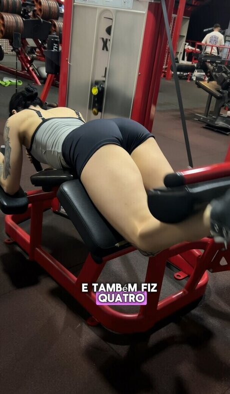 Vaneeeer_ model perfect images