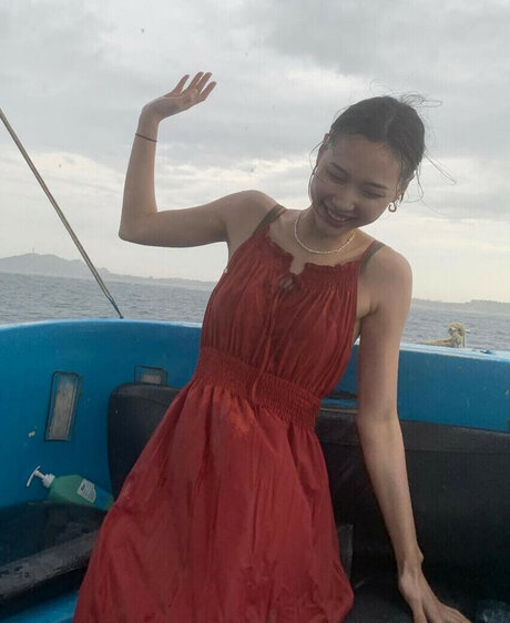 jennypetersonnn erotic actress picture