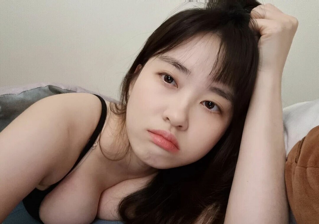 Soramsori ASMR hd model picture