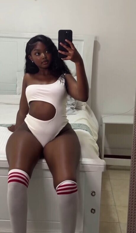 over 50 onlyfans naked image